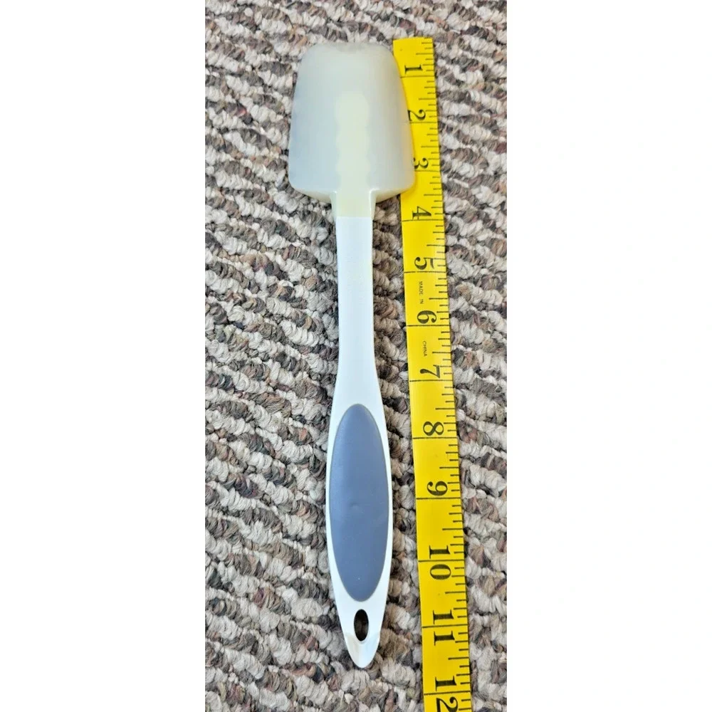 VTG Rubbermaid Silicone Scraper Spoon Spatula 1C50 High Heat Flexible Gray White